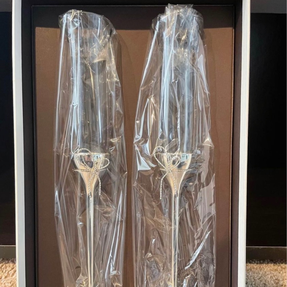 Love Knots Toasting Flutes, Pair